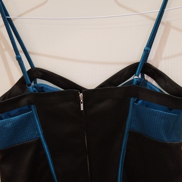 NWT bebe Cut Out Evening Top - Picture 4 of 6